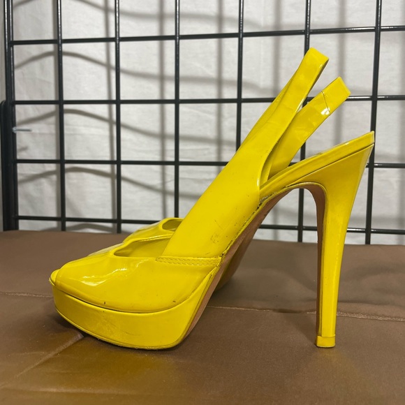 Aldo yellow patent leather peep toe platform sling backs size 8 - Picture 9 of 10